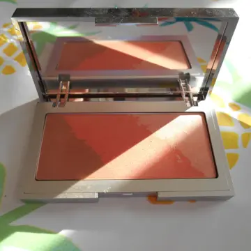 blush teinte "Bold Coral", KIKO