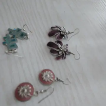 Boucles d oreilles couleurs, Inconnue