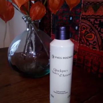 lait parfumé "quelques notes d'amour", Yves Rocher