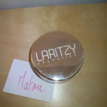 illuminateur crème légèrement rosé, Laritzy cosmetics