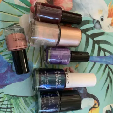 Lot de vernis, Revlon