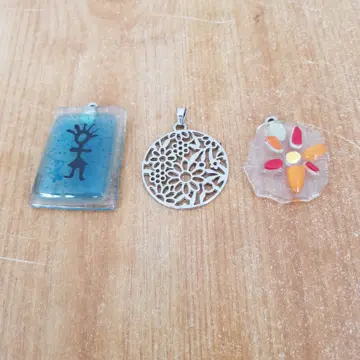Lot de pendentifs, Inconnue