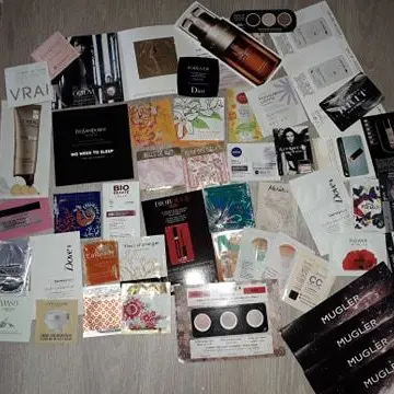 50 echantillons neufs, Dior