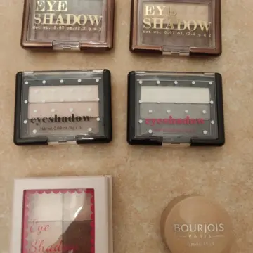 15 fards dans 6 palettes, H&M