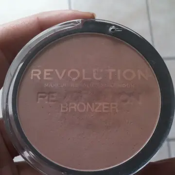Bronzer, Revolution makeup london