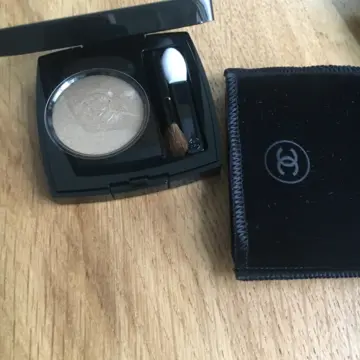 ombre premiere. Ombre à paupieres poudre longue tenue. 32 bronze antique satiné, Chanel