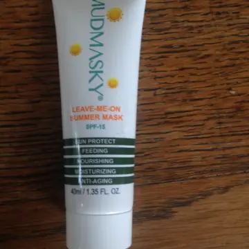 Leave me on - Summer mask - SPF 15, Mudmasky