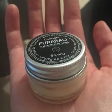 Parfum crème bois de santal Purabali, Inconnue