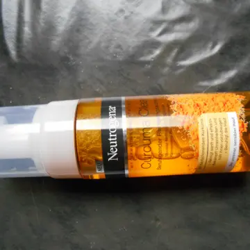 mousse nettoyante apaisante Curcuma Clear, Neutrogena