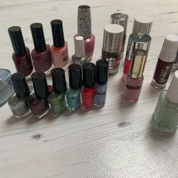 Divers vernis, Ciaté