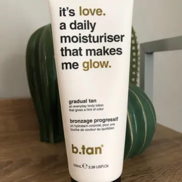 B.tan autobronzant, b.tan