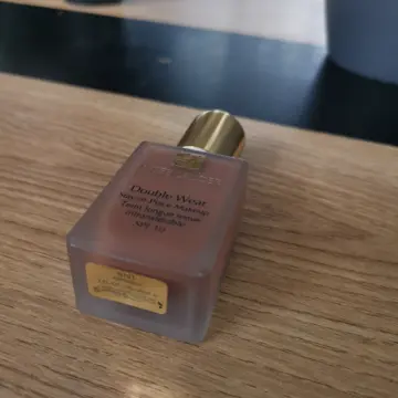 Double wear, Estée Lauder