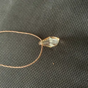 Collier fantaisie, Nuxe