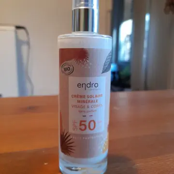 Crème solaire, Inconnue