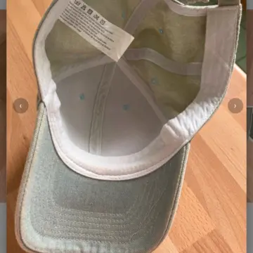 Casquette en jean, Inconnue