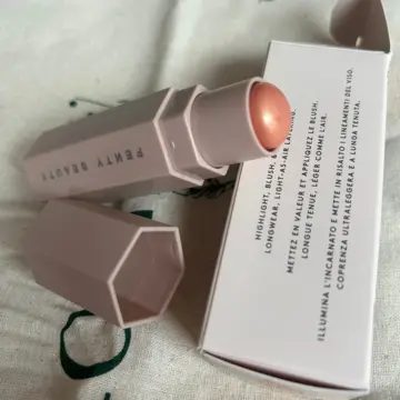 Fond de teint éclatant Match Stix, Fenty Beauty by Rihanna