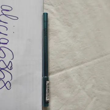Eyeliner crayon bleuté, NYX Cosmetics