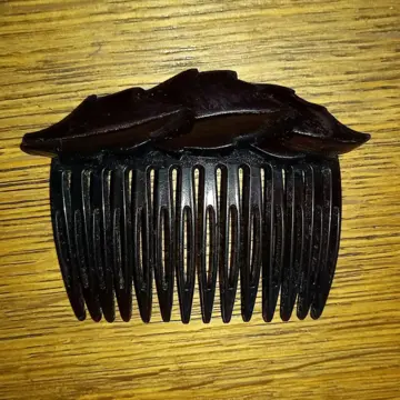 1 peigne noir., Noir c'est Noir