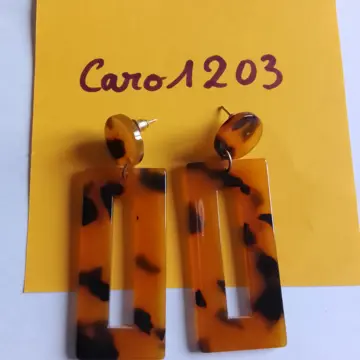 Boucles d'oreilles, Inconnue