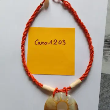 Collier, Inconnue