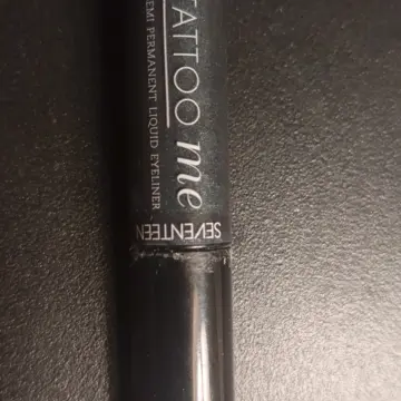 Eyeliner semi permanent, Seventeen (anglais)