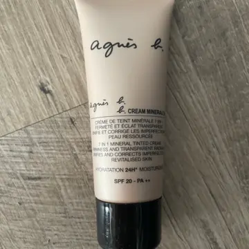 Crème de teint minérale 7 en 1, Agnès b.