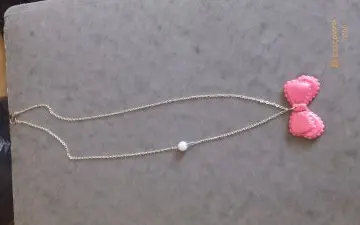 collier, Artisanale