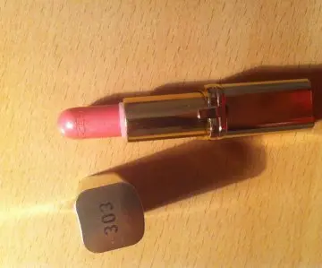 Rouge. A levre, L'Oréal