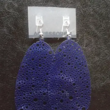 Boucles d'oreille, Inconnue