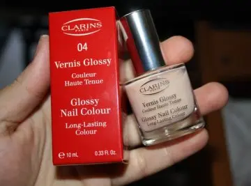 Vernis Glossy, Clarin's