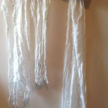 foulard, Inconnue
