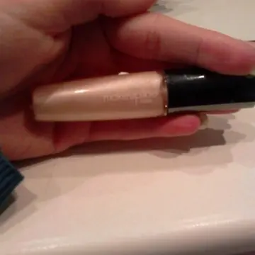 Gloss, Make Up line Paris