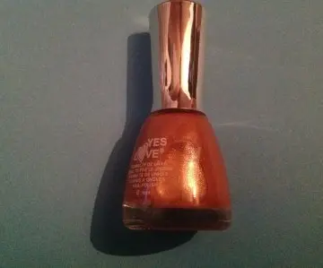 Vernis, Yes Love