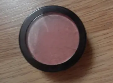blush entre le rose pale et le beige, Yves Rocher