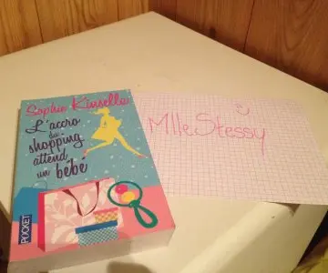L'accro du shopping, Inconnue