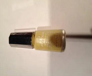 Lemon cream, Mavala