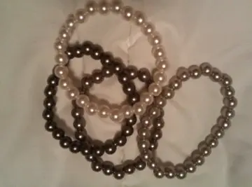 Lot de bracelets, Inconnue