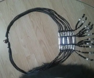 Collier, Inconnue