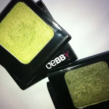 2 Fards à paupières ColorCase Wet&Dry    VERT KA, DEBBY