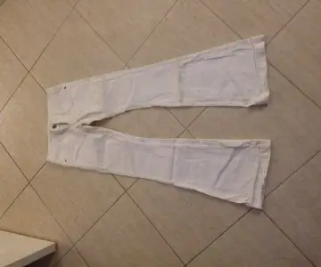 Jean blanc taille S, Pimkie