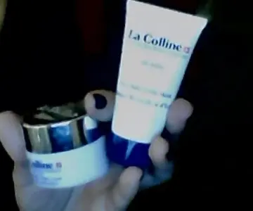 masque rénovateur d'éclat, La colline