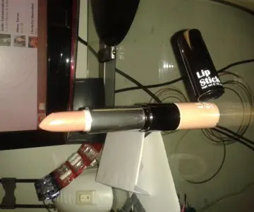 Rouge a lèvre, H&M