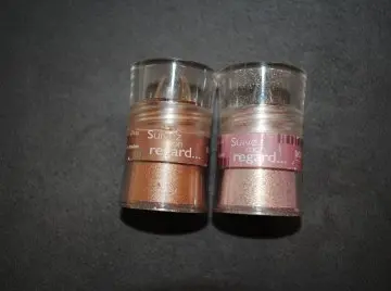 Poudre libre multi reflets à pinceau intégré "s, Bourjois