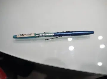 crayon 2en1 kajal pencil, Essence