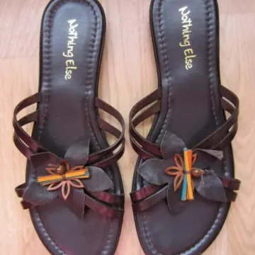 Sandales avec fleurs marrons, Nothing Else