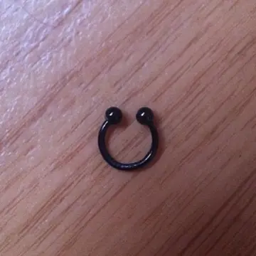Piercing 1,2mm, Inconnue