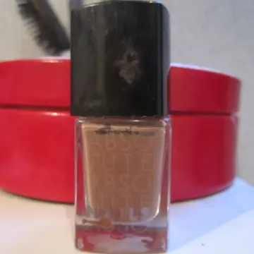 vernis a ongles, Douglas