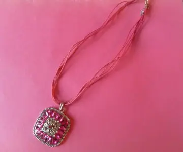 collier rose Bling Bling strass, Inconnue