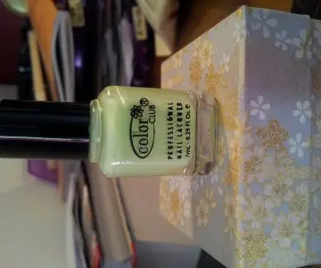 Vernis vert menthe "London Calling", Color Club
