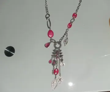 sautoir rose strass, Inconnue